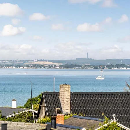 Lovely In Knebel With House Sea View Skodshoved Strand