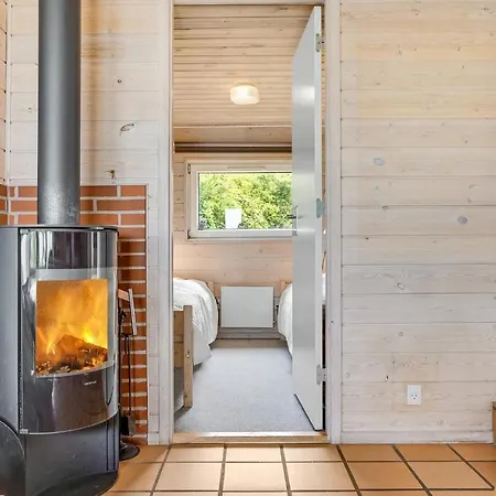 Vakantiehuis Lovely In Knebel With House Sea View *