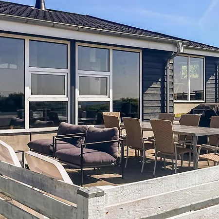 Front In With Sauna Vakantiehuis
