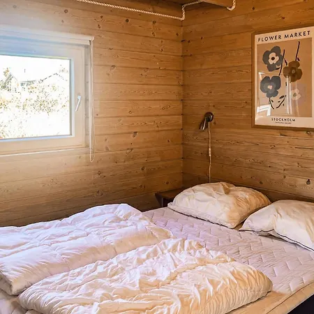 Front In With Sauna * Knebel